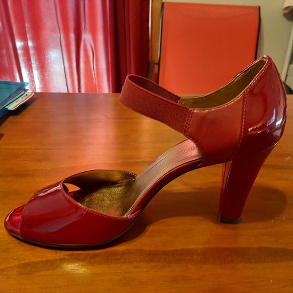 Brand New Circa Red Patent Leather Heels by Joan & David - Size 10M - Picture 8 of 13